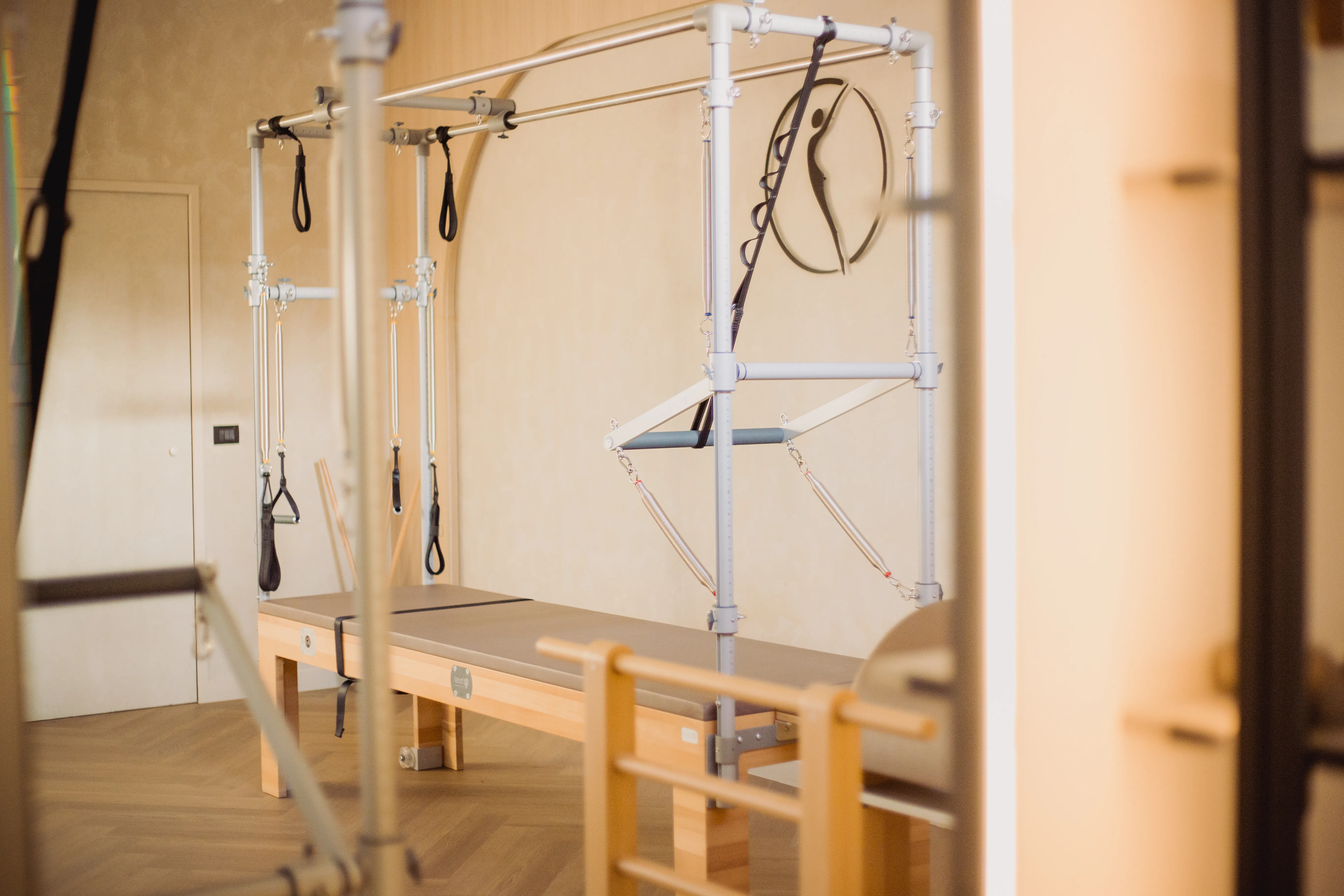 Fotografie blur din studio Pilates